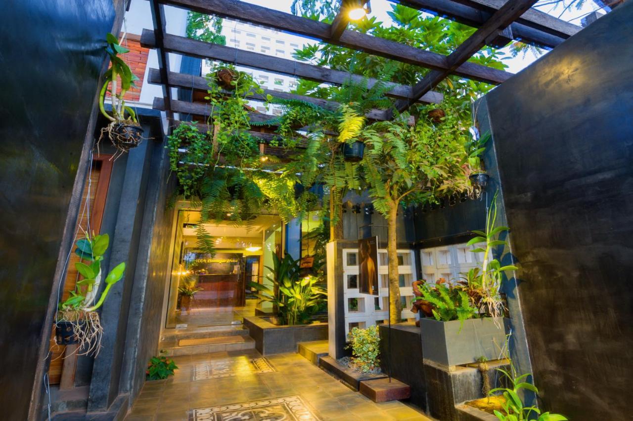 1004 Boutique Hotel Siem Reap Bagian luar foto