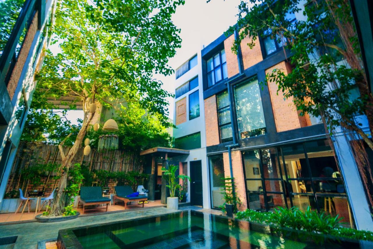 1004 Boutique Hotel Siem Reap Bagian luar foto