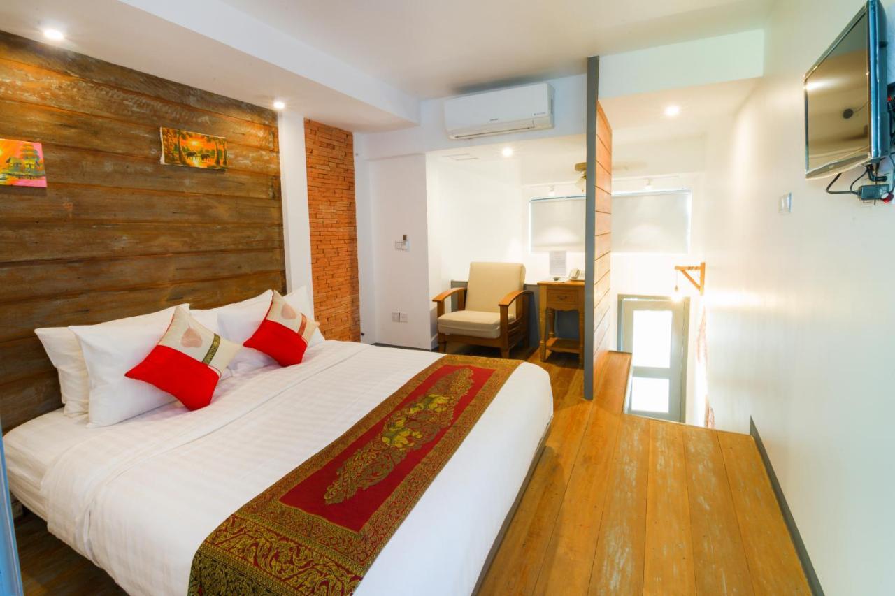 1004 Boutique Hotel Siem Reap Bagian luar foto