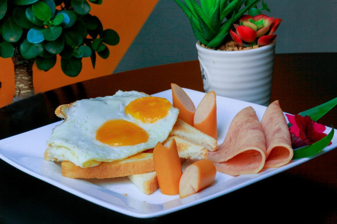 1004 Boutique Hotel Siem Reap Bagian luar foto