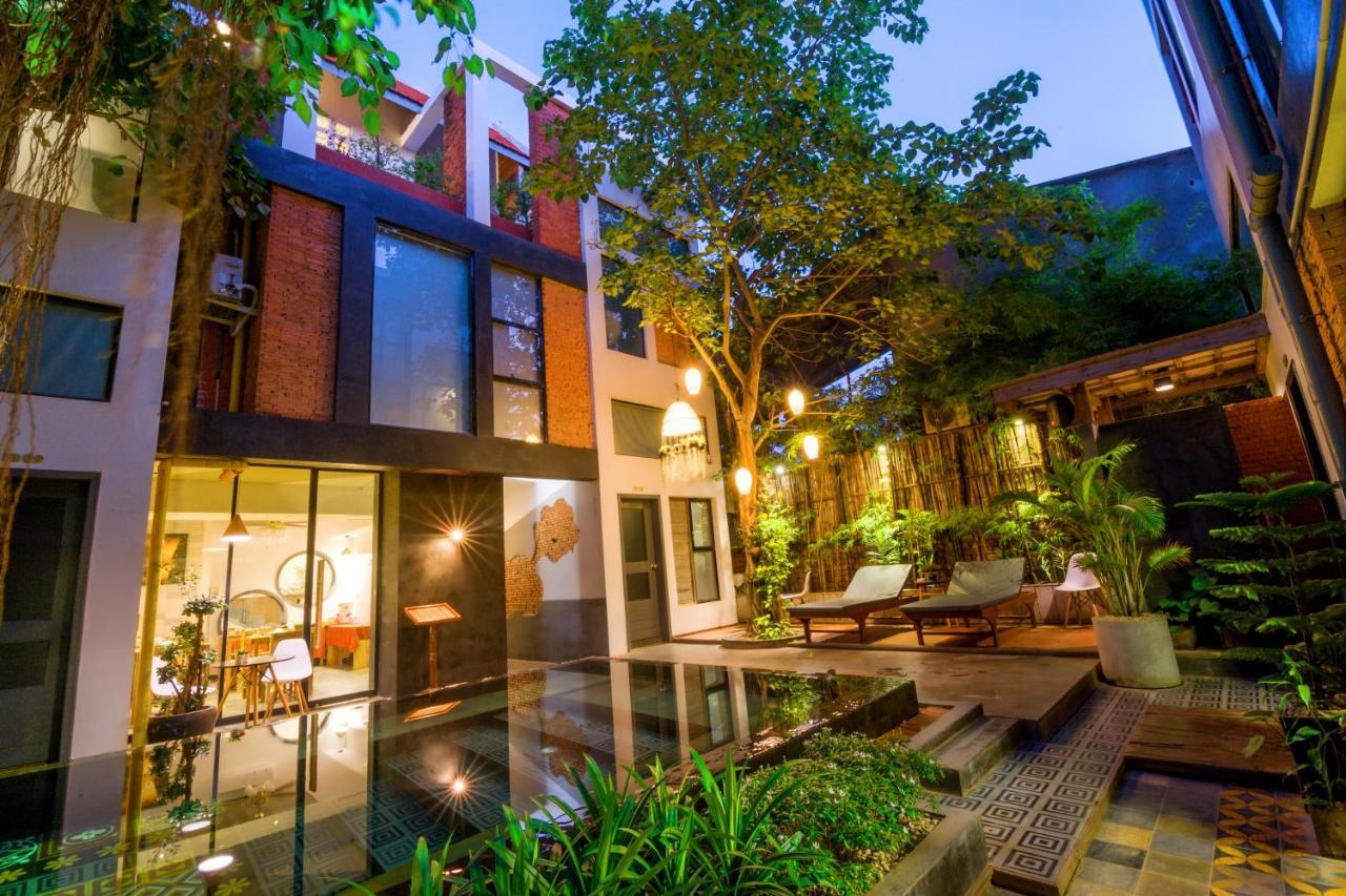 1004 Boutique Hotel Siem Reap Bagian luar foto