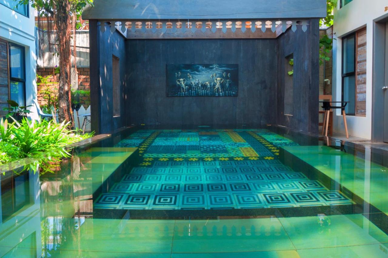 1004 Boutique Hotel Siem Reap Bagian luar foto