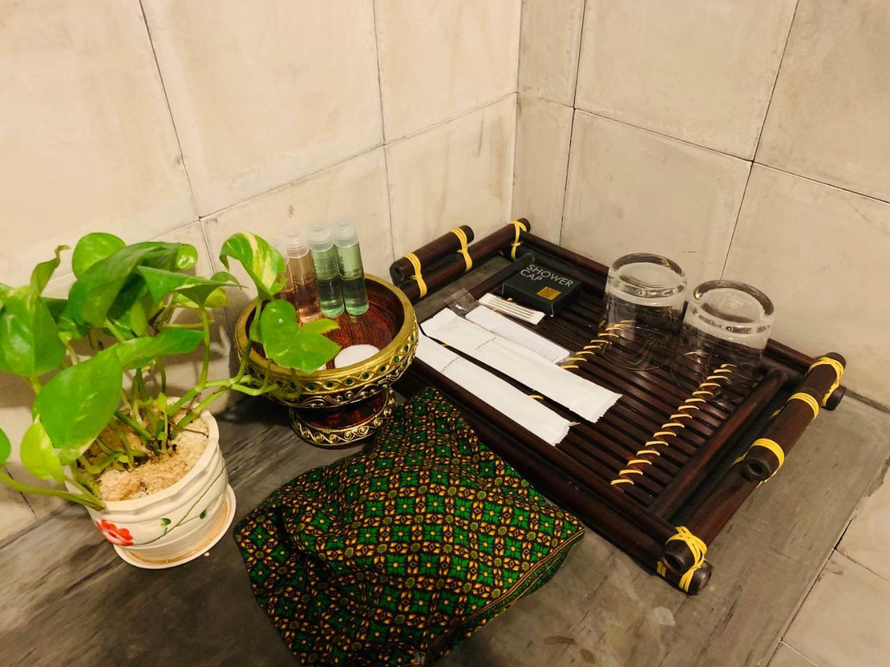 1004 Boutique Hotel Siem Reap Bagian luar foto