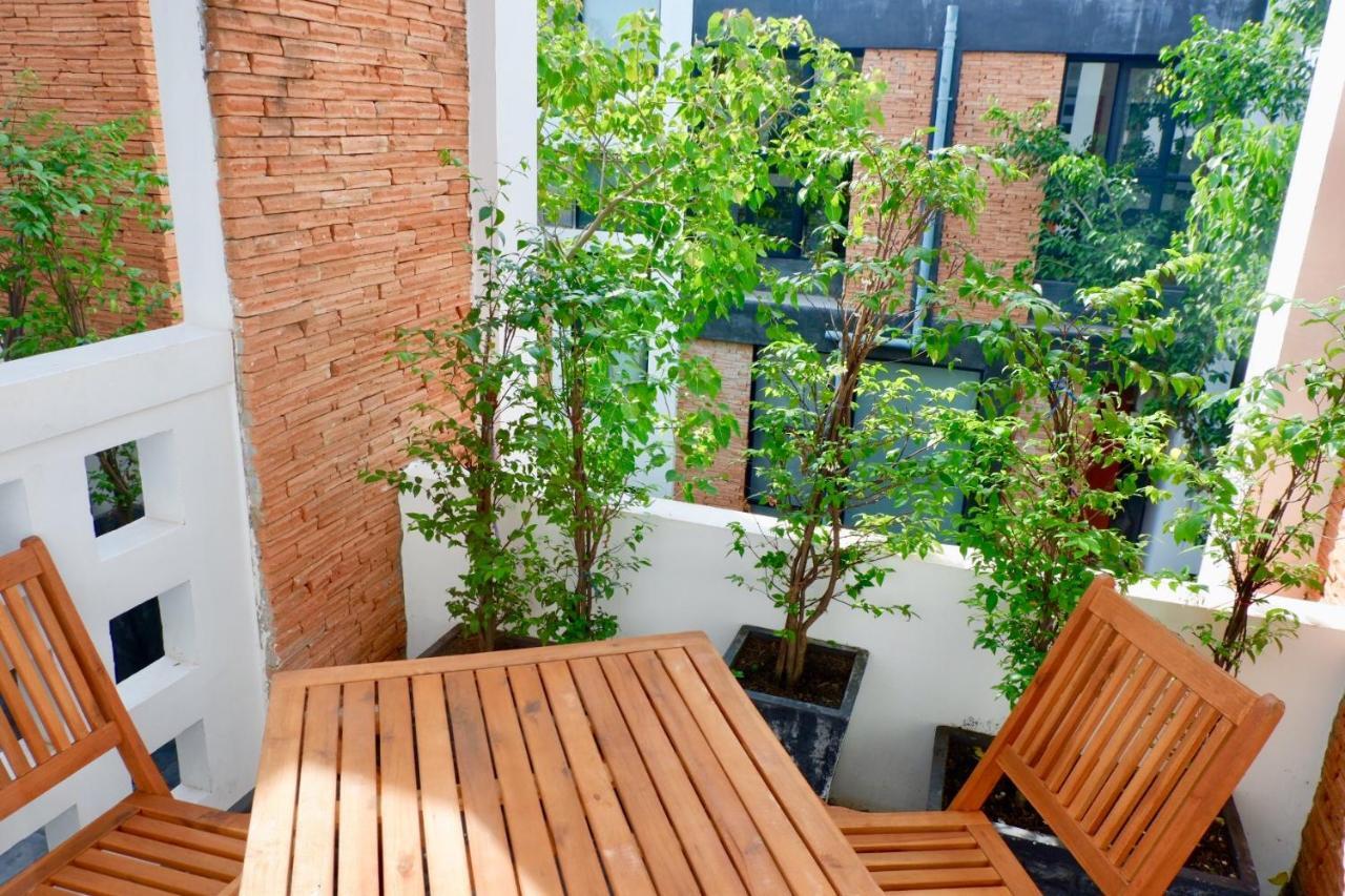 1004 Boutique Hotel Siem Reap Bagian luar foto